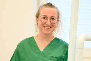 Nadine Schmidt - Zahnarztpraxis Christian Dern
