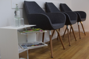 Wartezimmer - Zahnarztpraxis Christian Dern